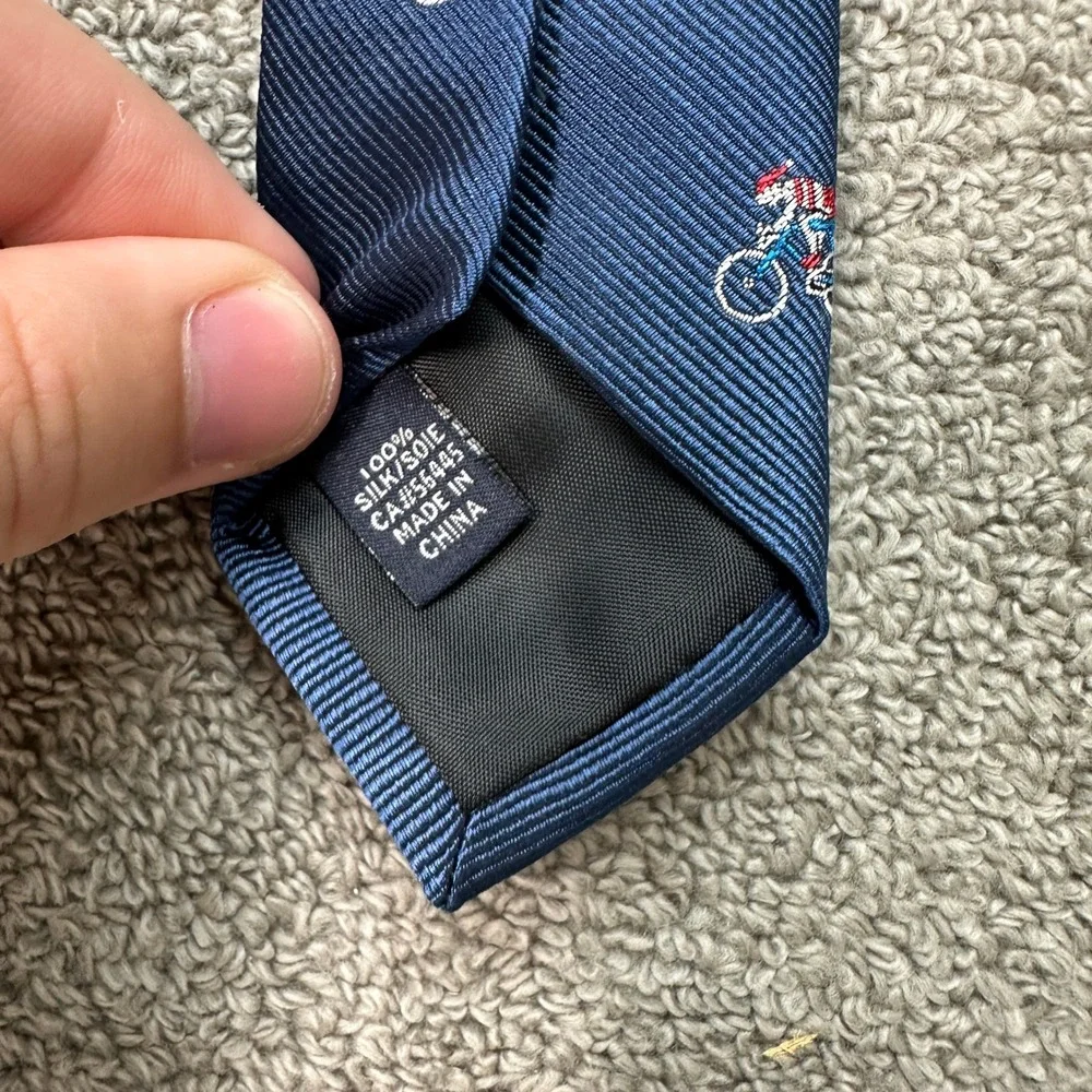 Crewcuts J.Crew Boys Navy Blue Silk Bicycle Embroidered Necktie 42 Inch Tie
